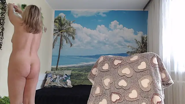 Snapshot of soaring_love chatting on February 2025 10:29:01 AM soaring love online show from February 2025 10:29:01 AM