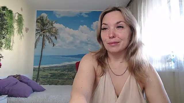 Snapshot of soaring_love chatting on September 2025 04:47:01 AM soaring love online show from September 2025 04:47:01 AM