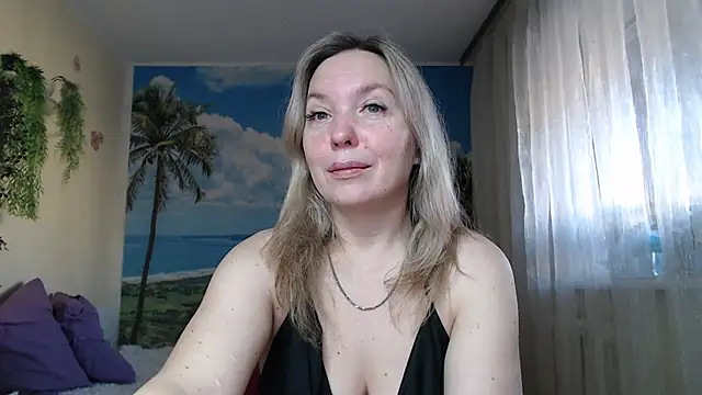 Snapshot of soaring_love chatting on November 2025 05:13:02 AM soaring love online show from November 2025 05:13:02 AM