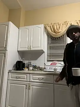 Snapshot of dingoding chatting on January 2025 01:03:01 AM dingoding online show from January 2025 01:03:01 AM