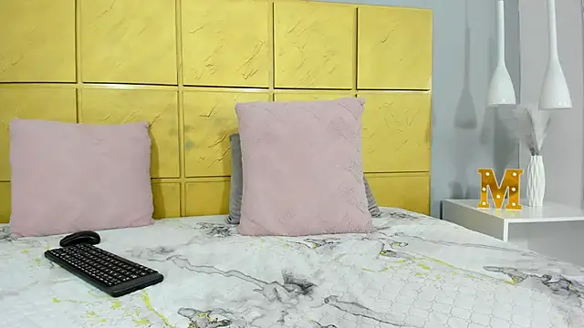 MauraGray online show from January 2025 11:39:02 PM