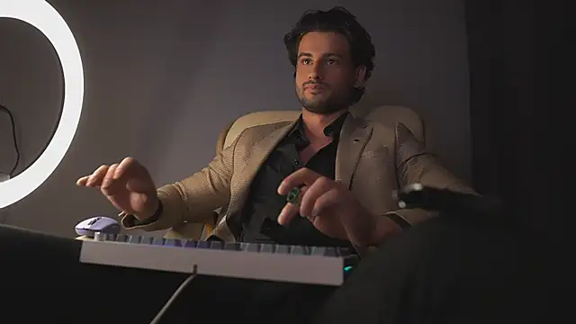 Keen   Luckystrike online show from March 2025 02:06:02 AM