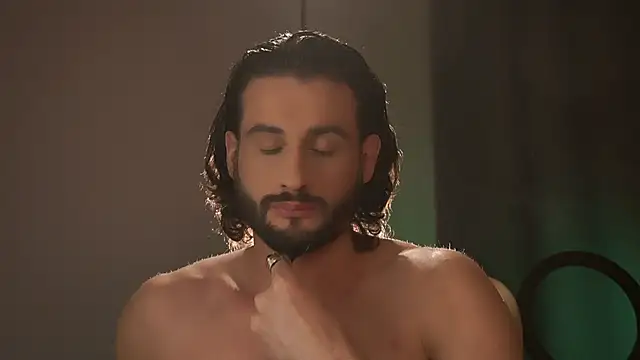 Keen   Luckystrike online show from September 2025 09:53:02 PM