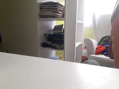 Snapshot of feathersify chatting on September 2025 06:14:01 AM feathersify online show from September 2025 06:14:01 AM