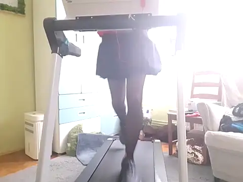 Snapshot of feathersify chatting on April 2026 09:10:02 AM feathersify online show from April 2026 09:10:02 AM