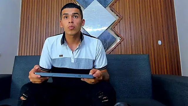 yeckodream online show from March 2025 04:13:01 AM