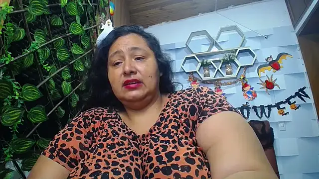 TistMature online show from October 2025 01:37:01 PM