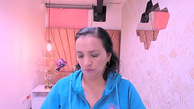 MarilynMiilf  online show from October 2025 07:22:01 PM