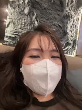 Onee-Chew online show from April 2026 05:49:01 AM