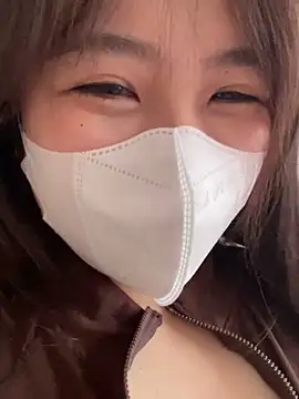 Onee-Chew online show from April 2026 05:12:02 AM