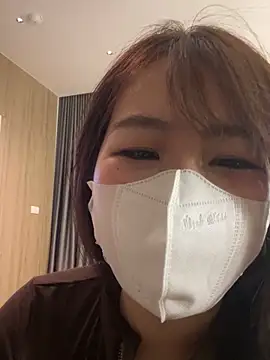 Snapshot of Onee-Chew chatting on April 2026 11:52:02 AM Onee-Chew online show from April 2026 11:52:02 AM