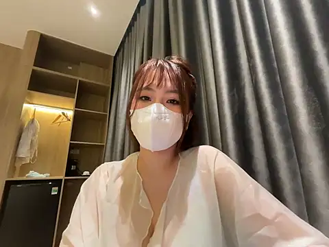 Snapshot of Onee-Chew chatting on June 2026 04:11:01 PM Onee-Chew online show from June 2026 04:11:01 PM