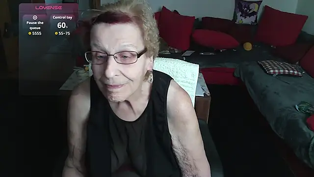 Snapshot of HeisseomaOriginal chatting on November 2025 08:17:02 AM HeisseomaOriginal online show from November 2025 08:17:02 AM