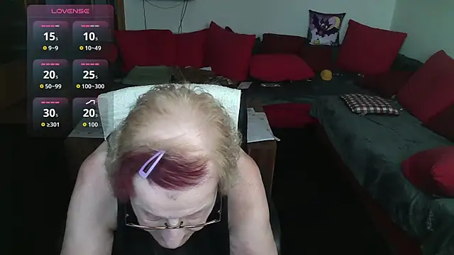 Snapshot of HeisseomaOriginal chatting on November 2025 08:03:02 AM HeisseomaOriginal online show from November 2025 08:03:02 AM