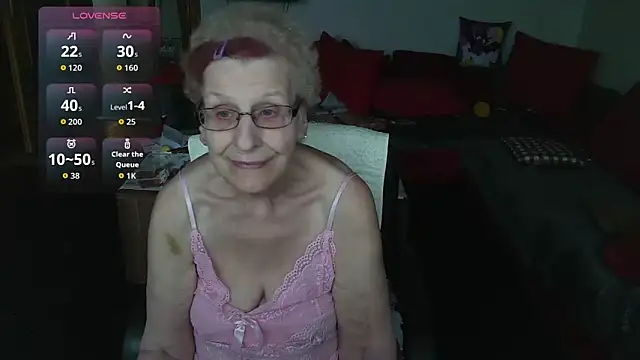 Snapshot of HeisseomaOriginal chatting on December 2025 08:12:02 AM HeisseomaOriginal online show from December 2025 08:12:02 AM