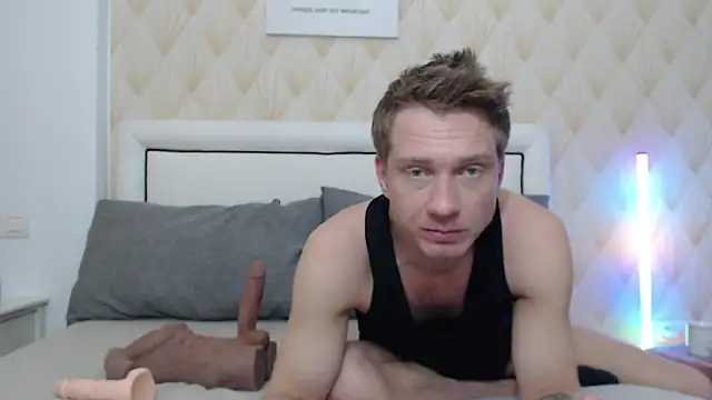 Snapshot of redheadxxl chatting on March 2026 05:16:02 PM redheadxxl online show from March 2026 05:16:02 PM