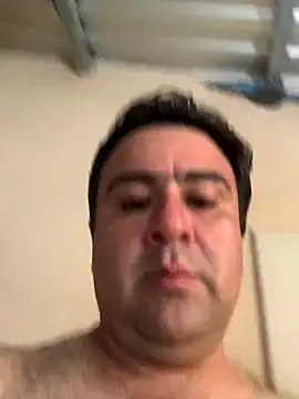 Snapshot of EmilianoGt chatting on October 2025 04:46:01 PM EmilianoGt online show from October 2025 04:46:01 PM