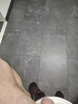 Snapshot of Andy7430 chatting on December 2024 01:31:02 PM Andy7430 online show from December 2024 01:31:02 PM