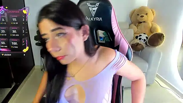 Snapshot of eval_lee18 chatting on October 2025 03:04:02 AM eval lee18 online show from October 2025 03:04:02 AM