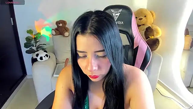 Snapshot of eval_lee18 chatting on October 2025 02:06:02 AM eval lee18 online show from October 2025 02:06:02 AM