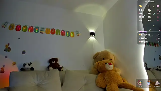 Snapshot of eval_lee18 chatting on April 2026 12:30:02 AM eval lee18 online show from April 2026 12:30:02 AM