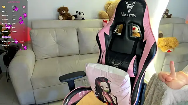 Snapshot of eval_lee18 chatting on April 2026 04:46:02 AM eval lee18 online show from April 2026 04:46:02 AM