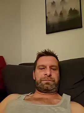 Snapshot of Mjn34 chatting on November 2025 06:35:02 AM Mjn34 online show from November 2025 06:35:02 AM