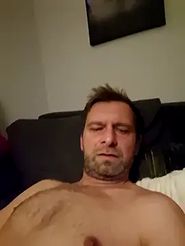 Snapshot of Mjn34 chatting on December 2025 06:21:01 AM Mjn34 online show from December 2025 06:21:01 AM