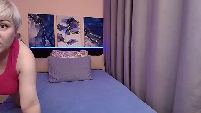 BlondPearl online show from July 2026 09:39:02 PM