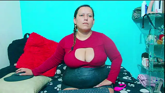 Diana Lozano online show from November 2025 05:09:02 AM