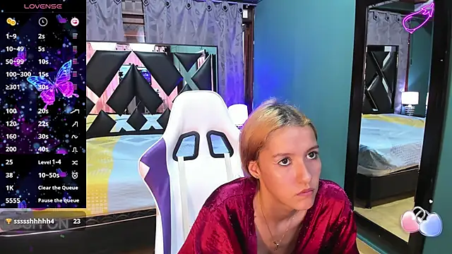 Linda4Petite online show from February 2025 09:36:01 PM