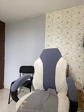 NatashaCruz- online show from March 2025 05:25:02 PM