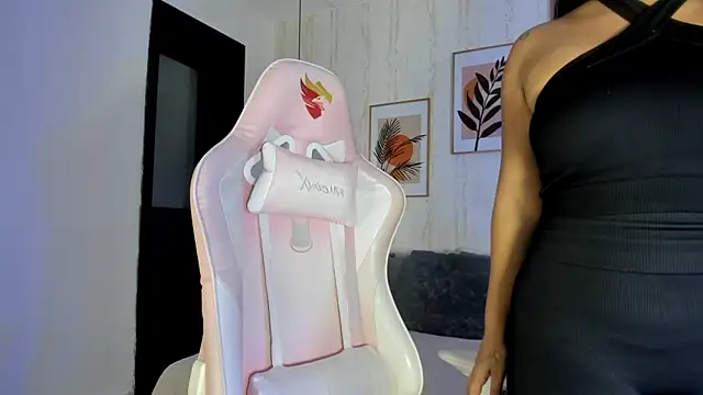 CameronCollins  online show from September 2025 07:48:01 PM