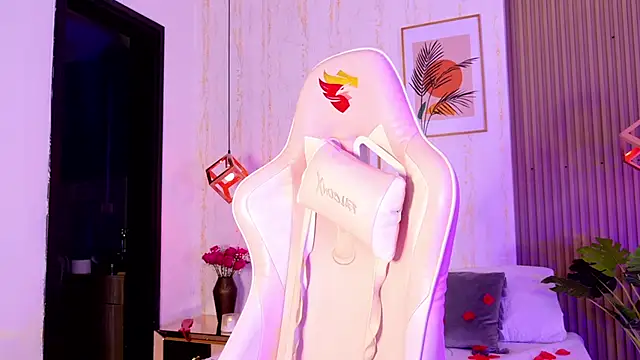 CameronCollins  online show from February 2026 07:43:01 PM