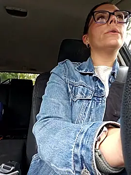 Ellie-L-Elizabeth online show from September 2025 02:43:01 PM