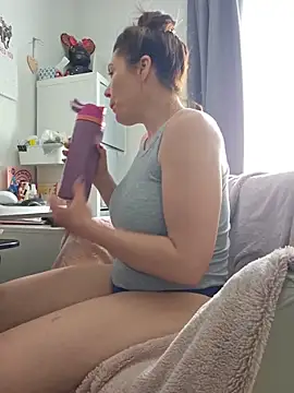 Ellie-L-Elizabeth online show from June 2026 02:33:01 PM
