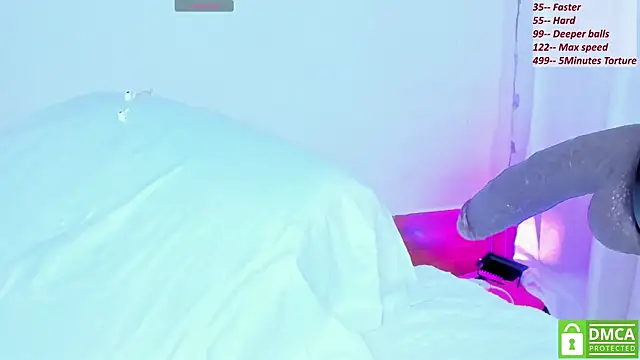 Snapshot of noah-_ chatting on February 2026 06:39:02 PM noah- online show from February 2026 06:39:02 PM