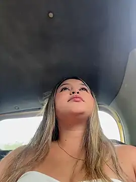 lunablossom  online show from July 2026 08:55:01 PM