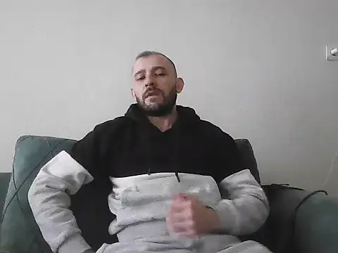 Snapshot of NiiiRvaNaa chatting on February 2025 01:21:02 PM NiiiRvaNaa online show from February 2025 01:21:02 PM