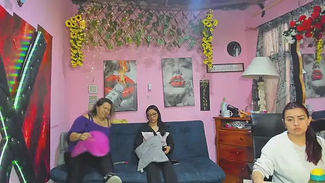 Snapshot of lesbiancuple chatting on April 2026 11:54:02 AM lesbiancuple online show from April 2026 11:54:02 AM