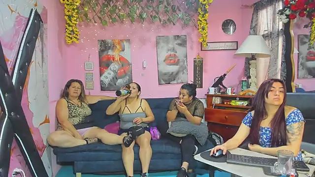 Snapshot of lesbiancuple chatting on April 2026 12:29:02 PM lesbiancuple online show from April 2026 12:29:02 PM