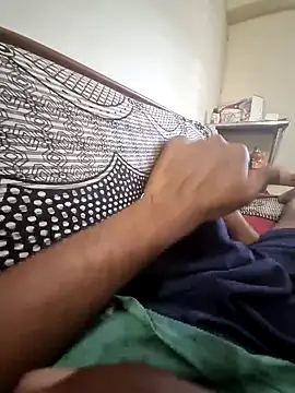 Snapshot of Raj7inchtamilan chatting on February 2025 01:27:01 PM Raj7inchtamilan online show from February 2025 01:27:01 PM