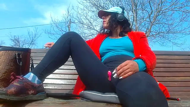 Snapshot of SquirtyMellissaLabia chatting on March 2025 10:33:01 AM SquirtyMellissaLabia online show from March 2025 10:33:01 AM