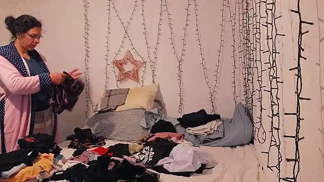 Snapshot of SquirtyMellissaLabia chatting on October 2025 07:15:01 AM SquirtyMellissaLabia online show from October 2025 07:15:01 AM