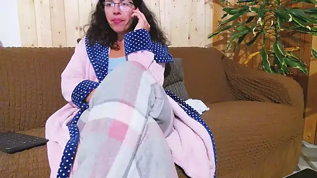 Snapshot of SquirtyMellissaLabia chatting on November 2025 05:51:02 PM SquirtyMellissaLabia online show from November 2025 05:51:02 PM