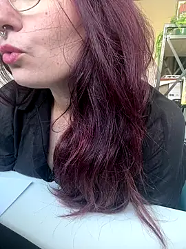 Snapshot of LunaMoongirl chatting on December 2024 10:16:01 AM LunaMoongirl online show from December 2024 10:16:01 AM