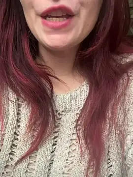 Snapshot of LunaMoongirl chatting on January 2025 10:32:02 AM LunaMoongirl online show from January 2025 10:32:02 AM