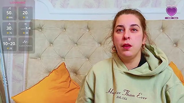 Snapshot of KarinaNoir chatting on January 2026 04:29:01 AM KarinaNoir online show from January 2026 04:29:01 AM