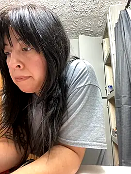 AriannaPena online show from September 2025 09:50:01 PM