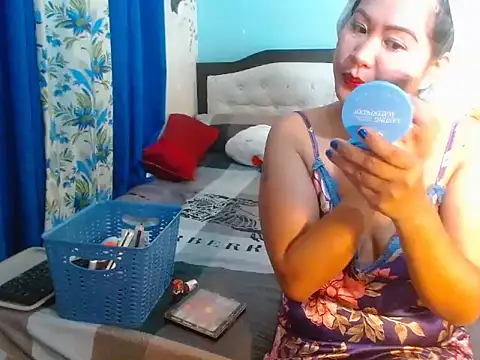 Snapshot of PearlOfAsia21 chatting on December 2025 02:08:02 AM PearlOfAsia21 online show from December 2025 02:08:02 AM